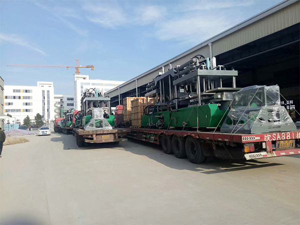 上海界龍實業(yè)集團(tuán)有限公司成型機卸機到位